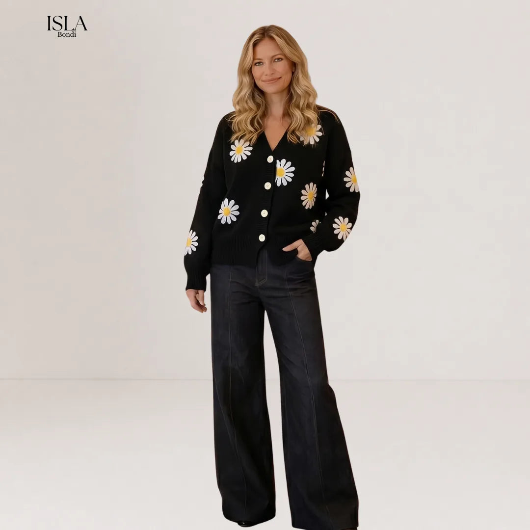 Round Neck Floral Embroidery Knitted Sweater Cardigan