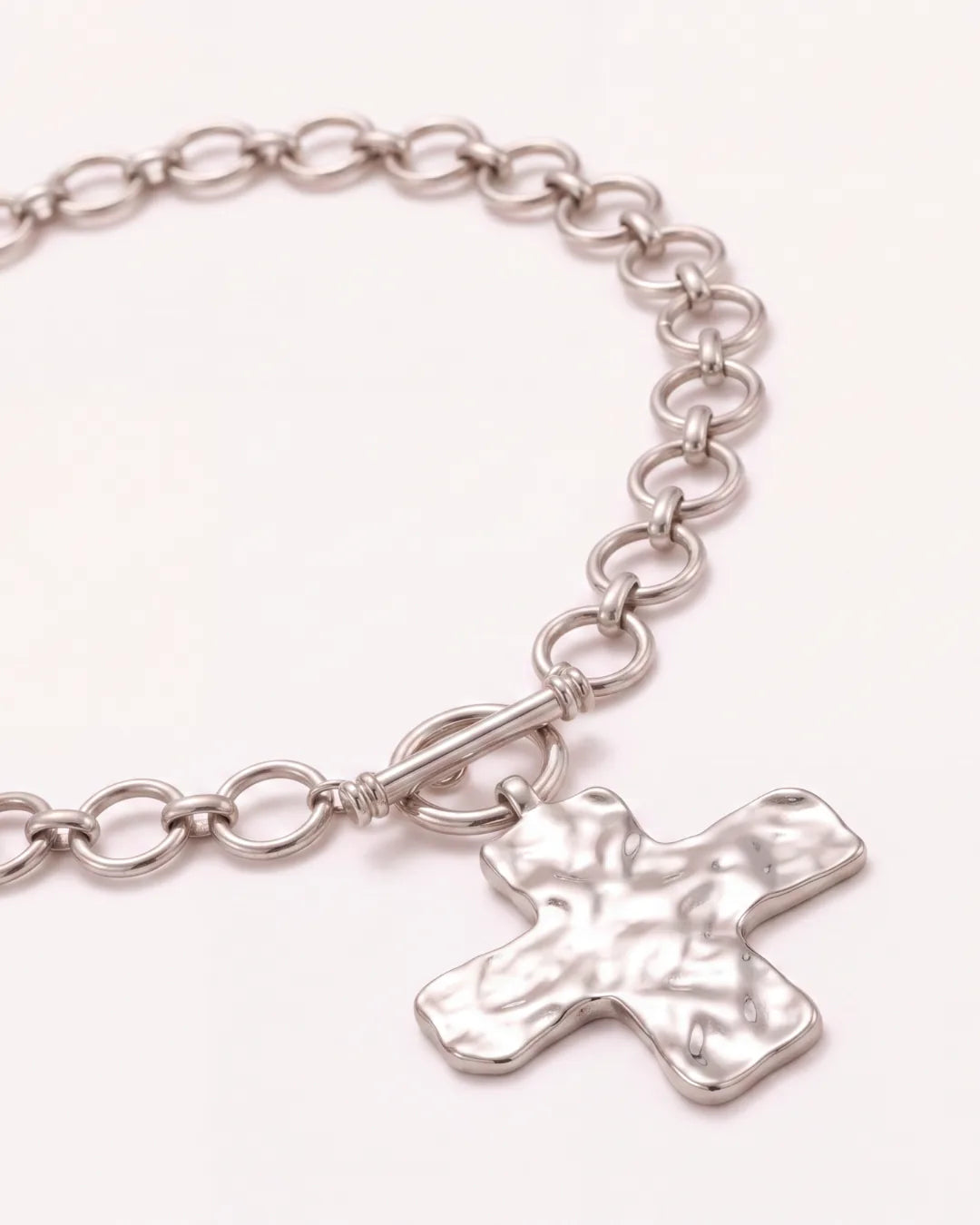 Seraphina Hammered Cross Necklace Faith
