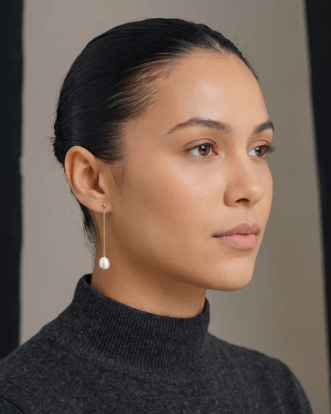 Élodie Pearl Drop Earrings Lumière