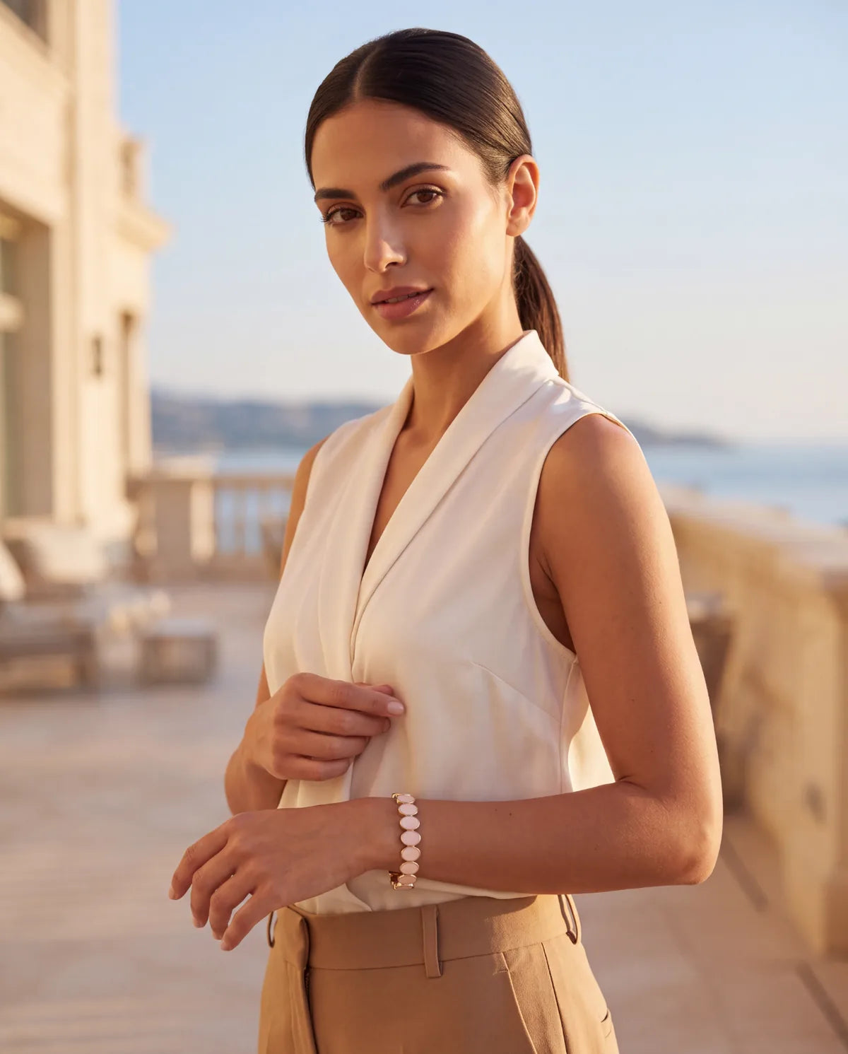 Vivienne Oval Stretch Bracelet Elegance